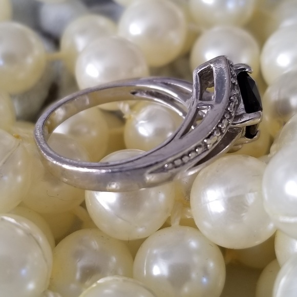 Sapphire Blue Crystal & Marcasite Ring Size 7 - Picture 3 of 11